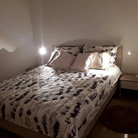 D&m 1 Apartment Selce